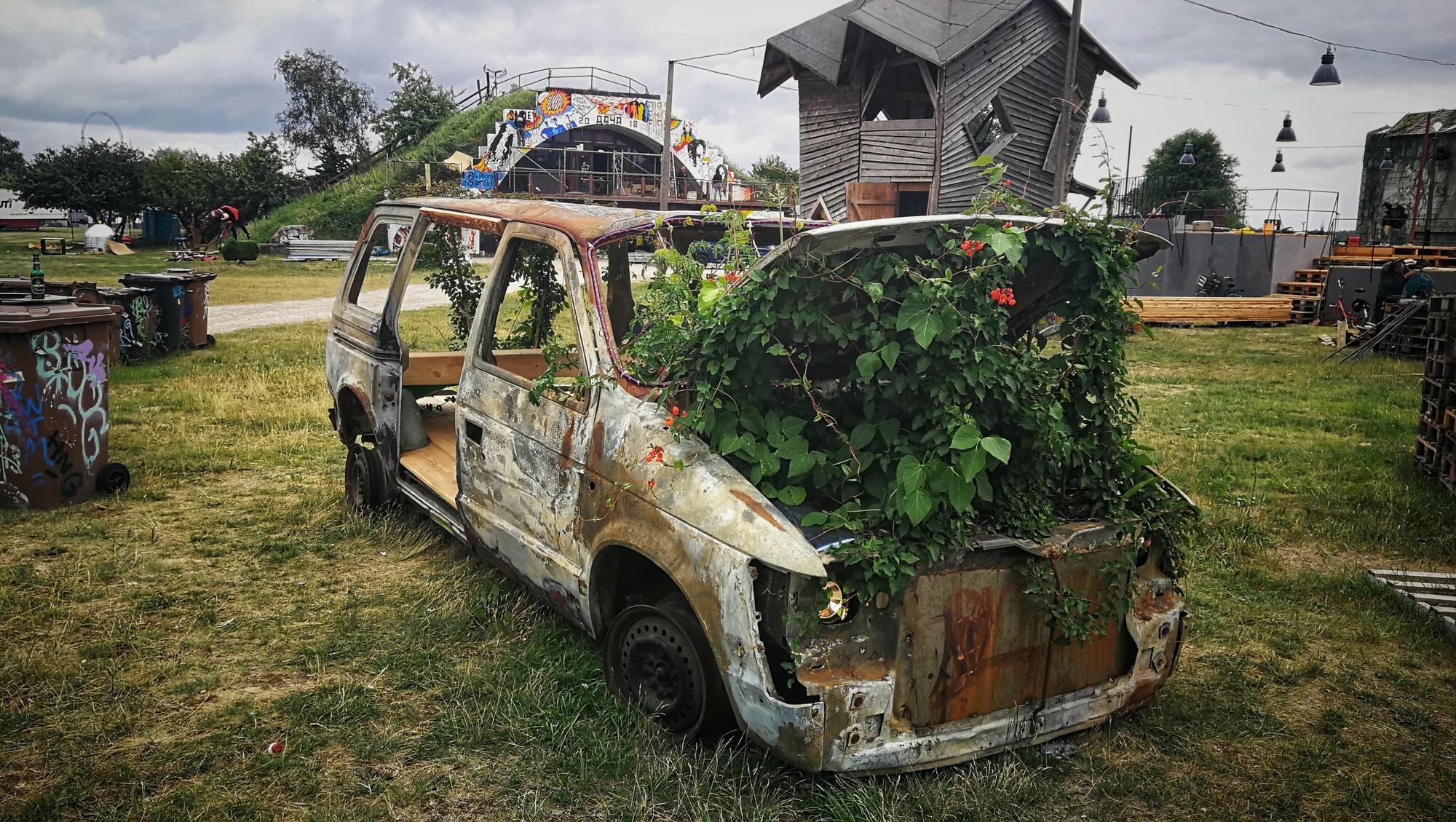 Featured Image 1765552846